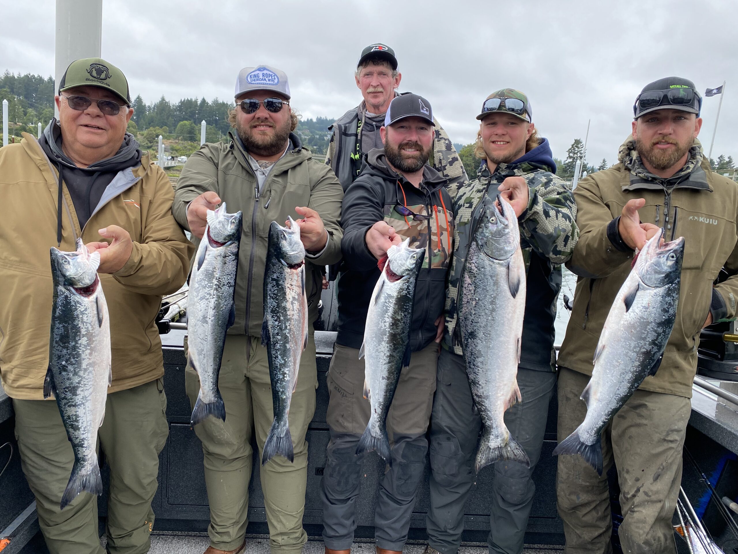 Salmon season heats up off of Brookings